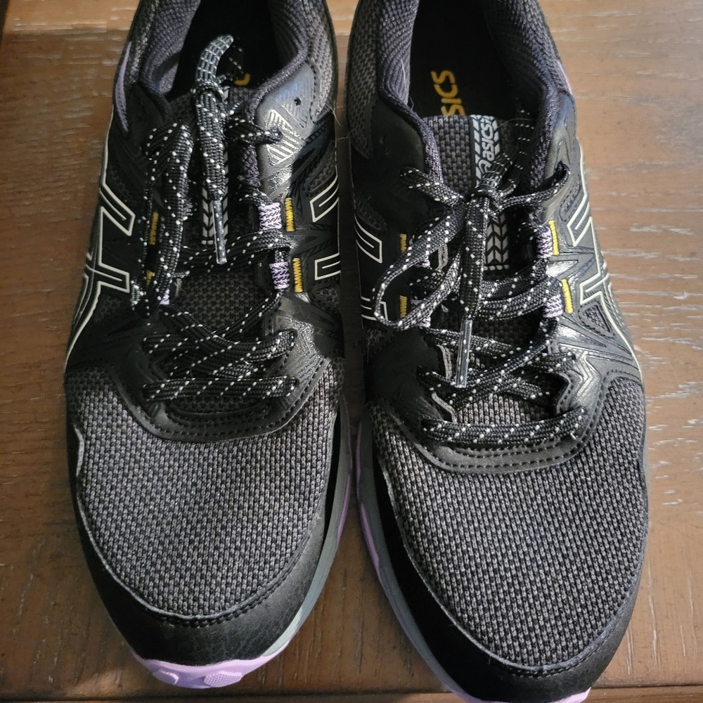 Asics 9.5